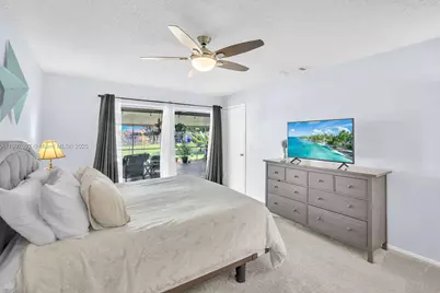 1245 NW 92nd Ave, Pembroke Pines, FL 33024 - Photo 19