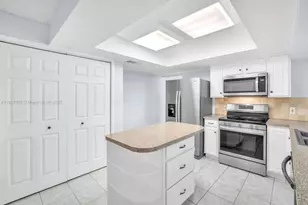 1245 NW 92nd Ave, Pembroke Pines, FL 33024 - Photo 13