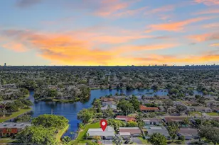 1245 NW 92nd Ave, Pembroke Pines, FL 33024 - Photo 5