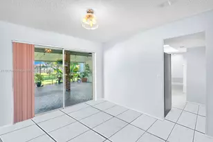 1245 NW 92nd Ave, Pembroke Pines, FL 33024 - Photo 17