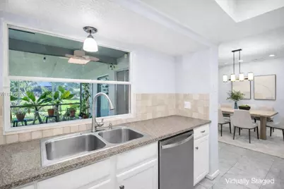 1245 NW 92nd Ave, Pembroke Pines, FL 33024 - Photo 11