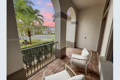 4036 NW 88th Ter, Cooper City, FL 33024 - Photo 11