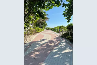2301 Collins Av #737, Miami Beach, FL 33139 - Photo 21