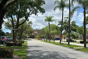 200 Berkley Rd, Hollywood, FL 33024 - Photo 25