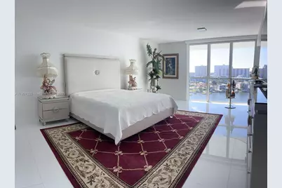 400 Sunny Isles Blvd #906, Sunny Isles Beach, FL 33160 - Photo 1