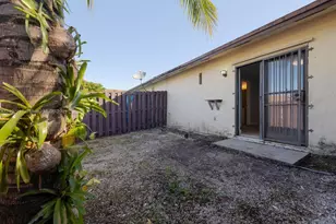28147 SW 142nd Ct, Homestead, FL 33033 - Photo 15