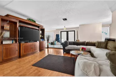 849 NW 70th Way, Margate, FL 33063 - Photo 7