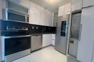 3731 N Country Club Dr, Aventura, FL 33180 - Photo 3