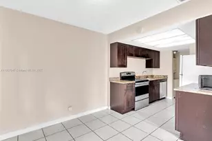 5710 NW 21st St, Lauderhill, FL 33313 - Photo 11