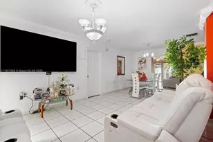 720 NW 19th Ct, Miami, FL 33125 - Photo 9