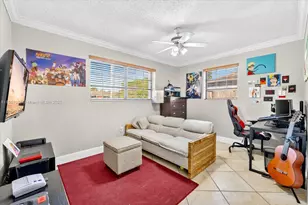 1300 W 77th St, Hialeah, FL 33014 - Photo 23
