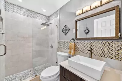 1300 W 77th St, Hialeah, FL 33014 - Photo 21