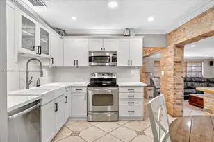 1300 W 77th St, Hialeah, FL 33014 - Photo 13