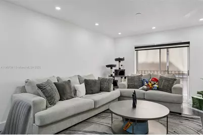 1630 W 46th St #208F, Hialeah, FL 33012 - Photo 17