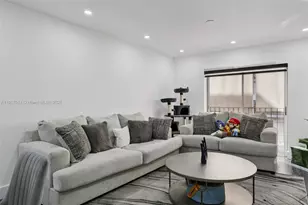 1630 W 46th St, Hialeah, FL 33012 - Photo 17