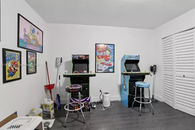 1630 W 46th St #208F, Hialeah, FL 33012 - Photo 11