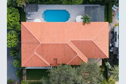 8025 SW 91st Ave, Miami, FL 33173 - Photo 9