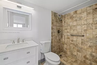 1020 Meridian Ave #811, Miami Beach, FL 33139 - Photo 27