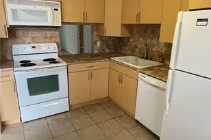 110 Lake Meryl Dr, West Palm Beach, FL 33411 - Photo 5