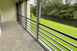 110 Lake Meryl Dr, West Palm Beach, FL 33411 - Photo 23