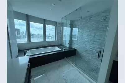 851 NE 1st Ave #4811, Miami, FL 33132 - Photo 9