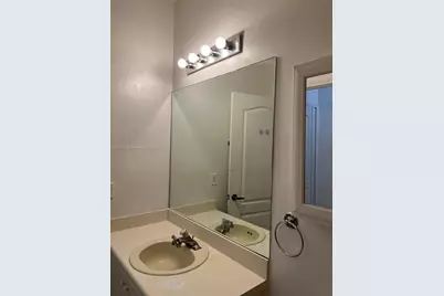 17710 NW 73rd Ave #103-20, Hialeah, FL 33015 - Photo 17