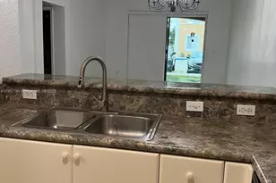 17710 NW 73rd Ave, Hialeah, FL 33015 - Photo 7