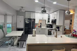 9528 NW 9th Ct, Plantation, FL 33324 - Photo 7