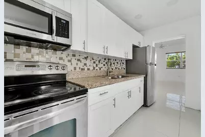 2902 NW 11th St #2B, Miami, FL 33125 - Photo 1