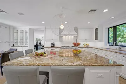 2035 NE 31st Ave, Fort Lauderdale, FL 33305 - Photo 27