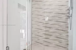 2035 NE 31st Ave, Fort Lauderdale, FL 33305 - Photo 69