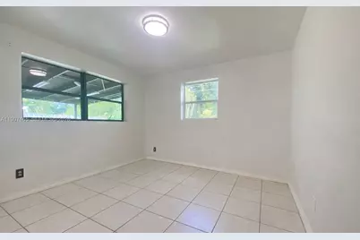 6741 Coolidge St, Hollywood, FL 33024 - Photo 9