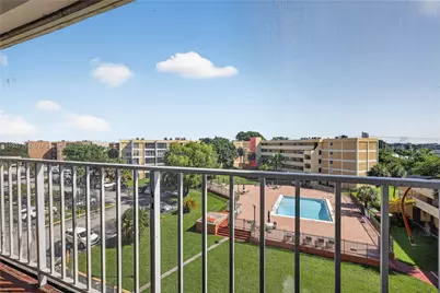 9210 Fontainebleau Blvd #505, Miami, FL 33172 - Photo 1