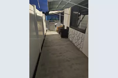 2228 N 19th Ave #E, Hollywood, FL 33020 - Photo 13