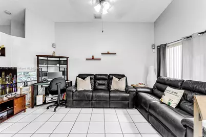 14262 SW 181st St, Miami, FL 33177 - Photo 9