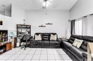 14262 SW 181st St, Miami, FL 33177 - Photo 9