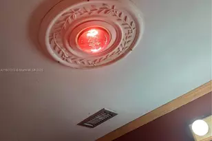 1000 SE 4th St, Fort Lauderdale, FL 33301 - Photo 13