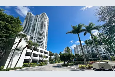 3500 Mystic Pointe Dr #2206, Aventura, FL 33180 - Photo 59
