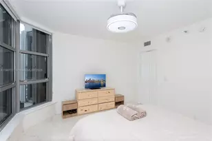 3500 Mystic Pointe Dr, Aventura, FL 33180 - Photo 15