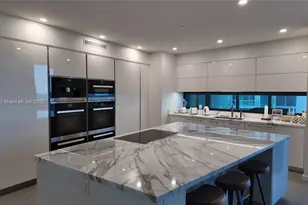 18555 Collins Ave, Sunny Isles Beach, FL 33160 - Photo 37