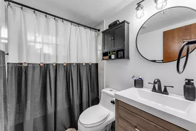 18895 SW 212th St, Miami, FL 33187 - Photo 21