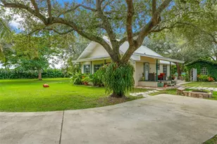 18895 SW 212th St, Miami, FL 33187 - Photo 9