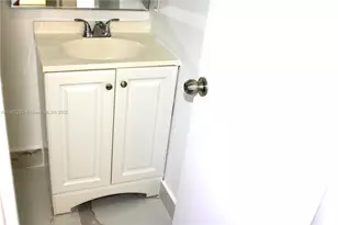 13685 NE 10th Ave, North Miami, FL 33161 - Photo 25