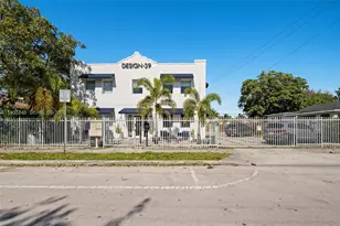 165 NW 39th St, Miami, FL 33127 - Photo 17