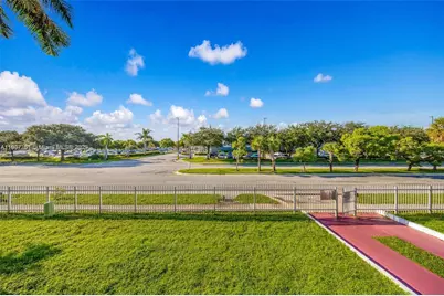 505 NW 177th St #111, Miami Gardens, FL 33169 - Photo 9