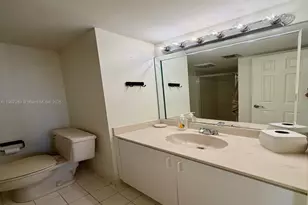 6061 Collins Ave, Miami Beach, FL 33140 - Photo 25