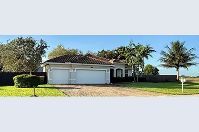 1740 NW 21st St #N/A, Homestead, FL 33030 - Photo 1