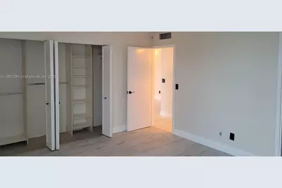 2020 NE 135th St #409, North Miami, FL 33181 - Photo 9