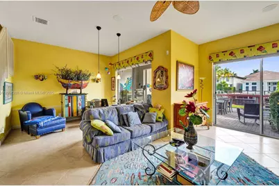 1385 Harbor Vw E, Hollywood, FL 33019 - Photo 19