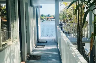 2430 NE 135th St, North Miami, FL 33181 - Photo 7